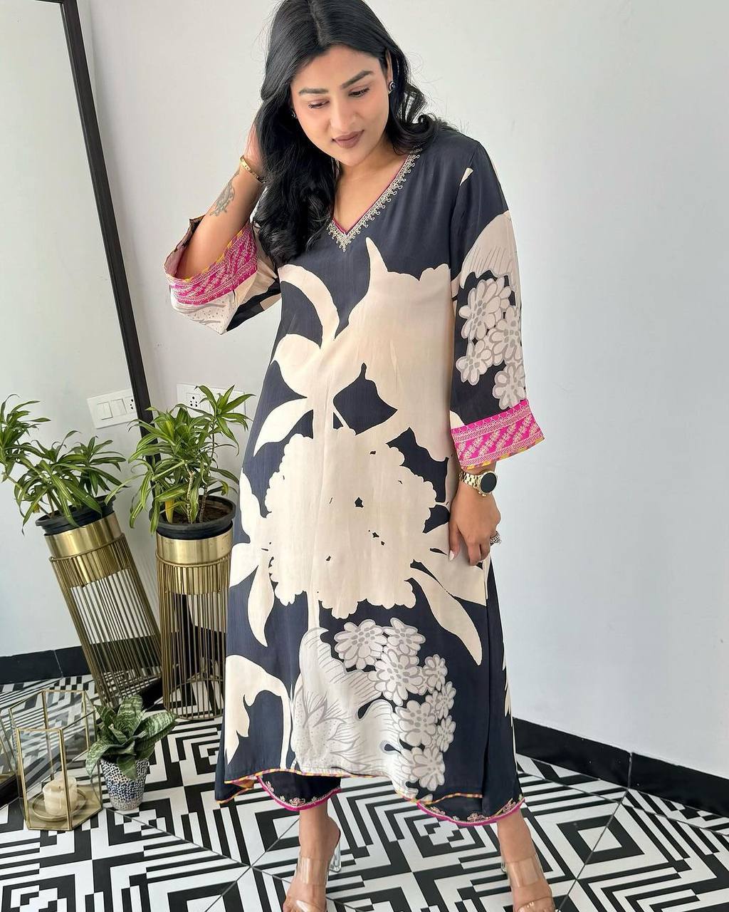 Gul Black & Ivory Floral Kurta Set