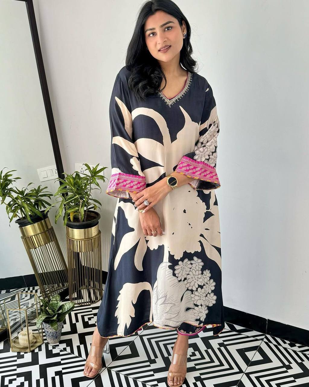 Gul Black & Ivory Floral Kurta Set